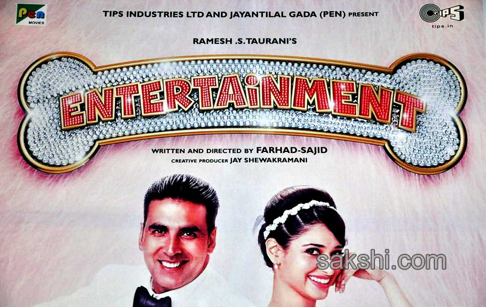 Akshay Kumar and Tamanna during their film Entertainment11