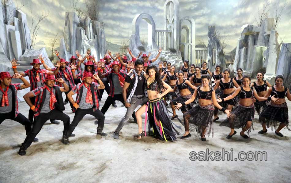 Pooja Movie New Stills4