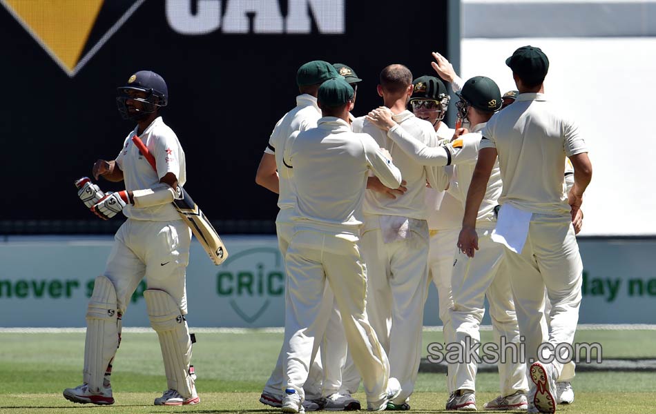 australia wins first test with 48 runs16