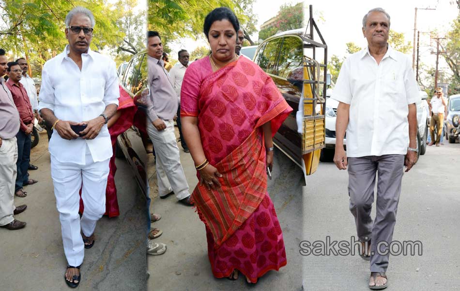 celebrities pays tribute to ramanaidu - Sakshi17