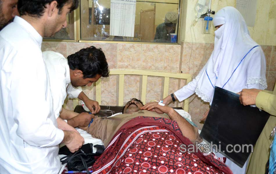 Militants kill 20 passengers in pakistan13