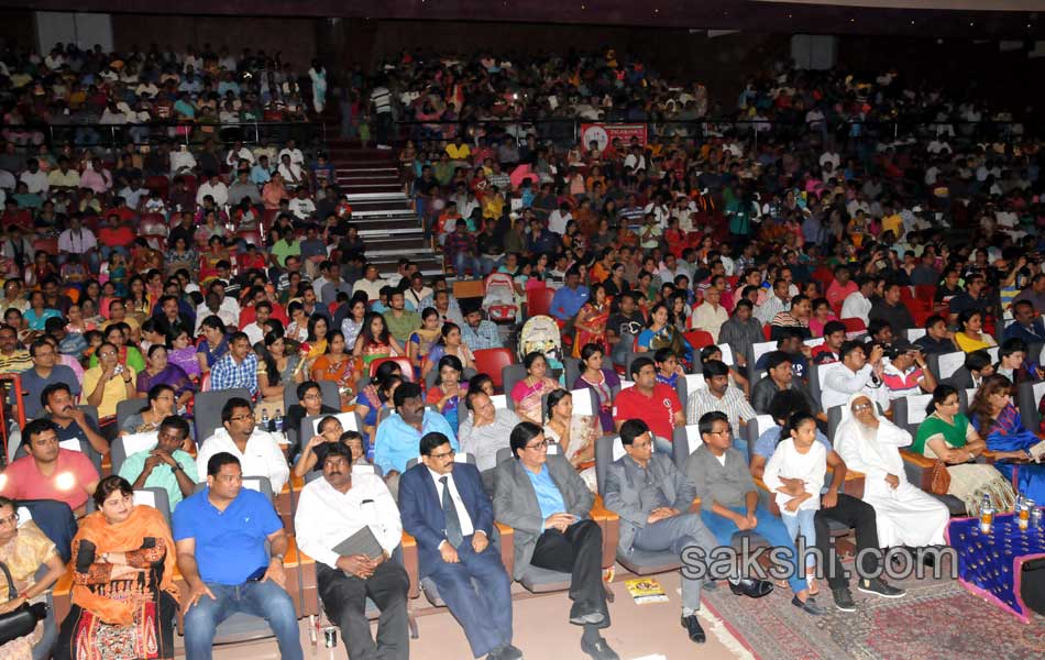 grand wave celebrations in dubai5