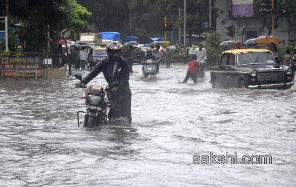 heavy rain in mumbai - Sakshi10