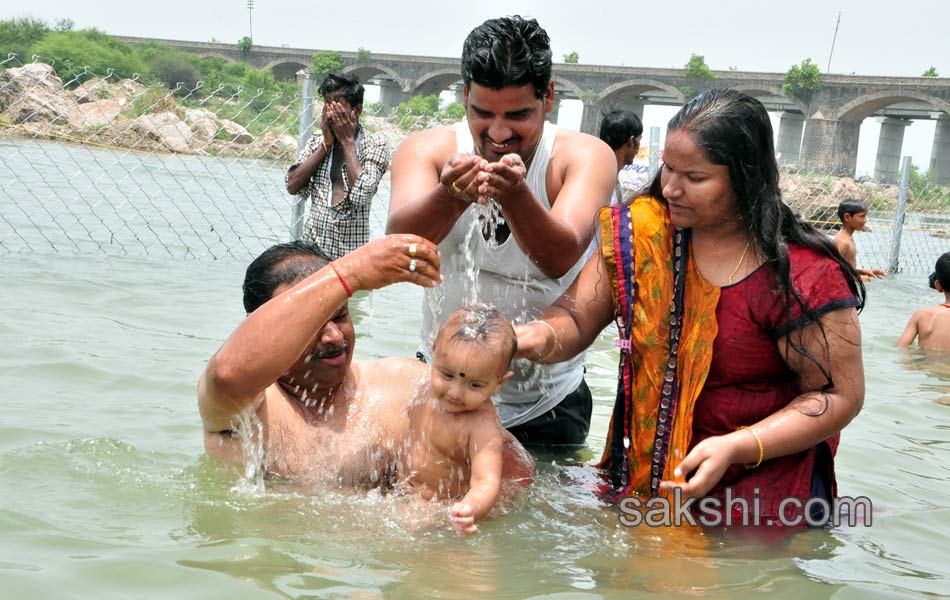 godavari pushkaralu 2015 in Telangana Day2 - Sakshi15