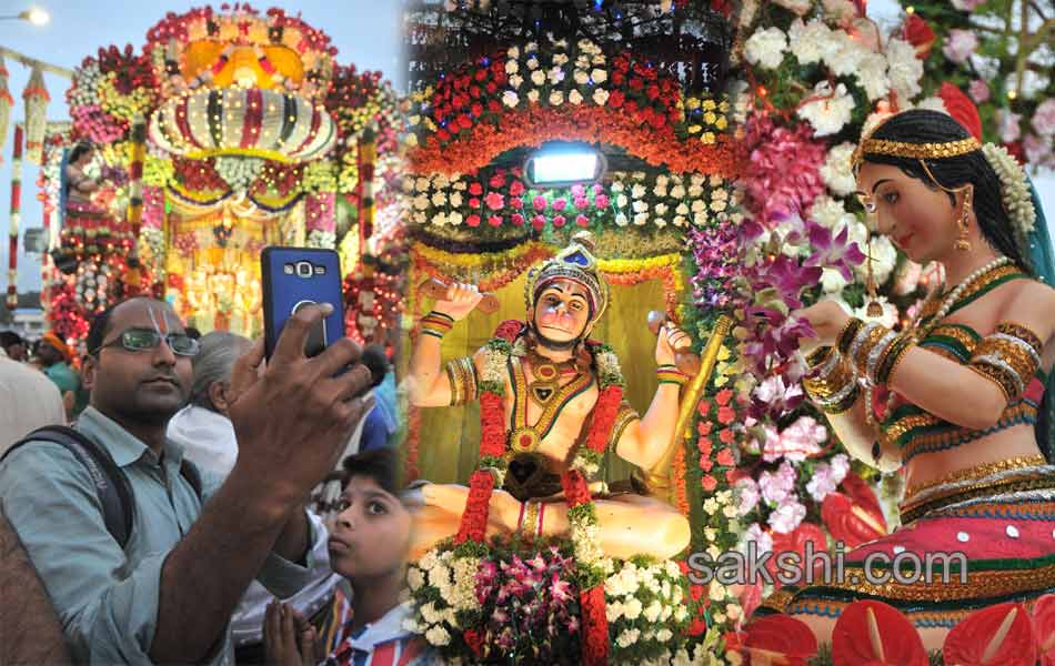 Pushkara Pallaki lo Purushothamadu12