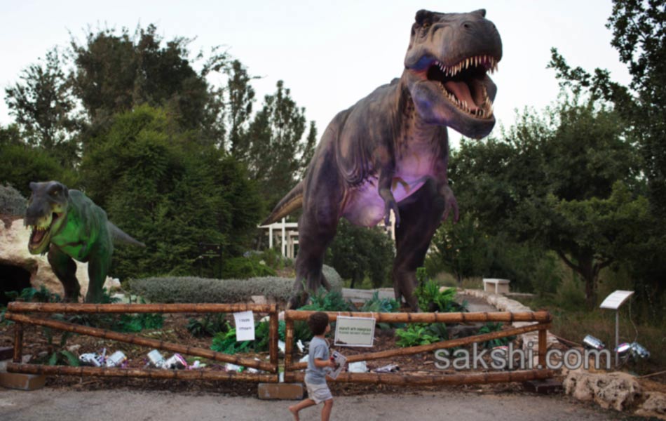 BELARUS DINOSAUR PARK11