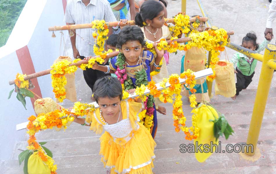 Thiruttani Subramanya Swami15
