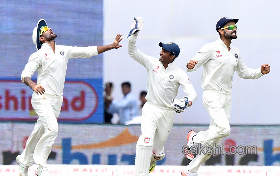 Ashwin six for puts India in charge18