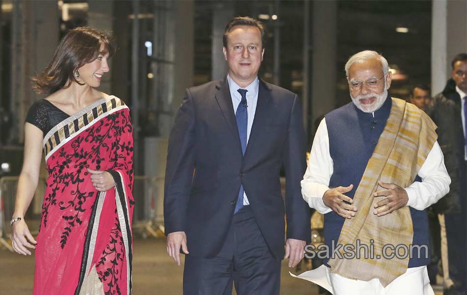 British media rakes up Narendra Modis past - Sakshi22