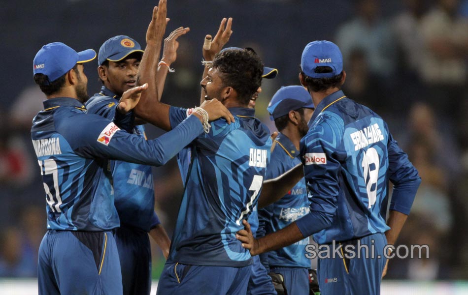 Sri Lanka seamers topple India on green track - Sakshi2