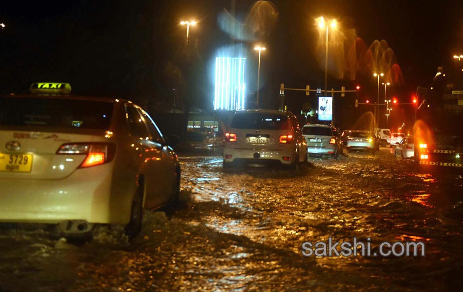 Heavy rain lashes the UAE12