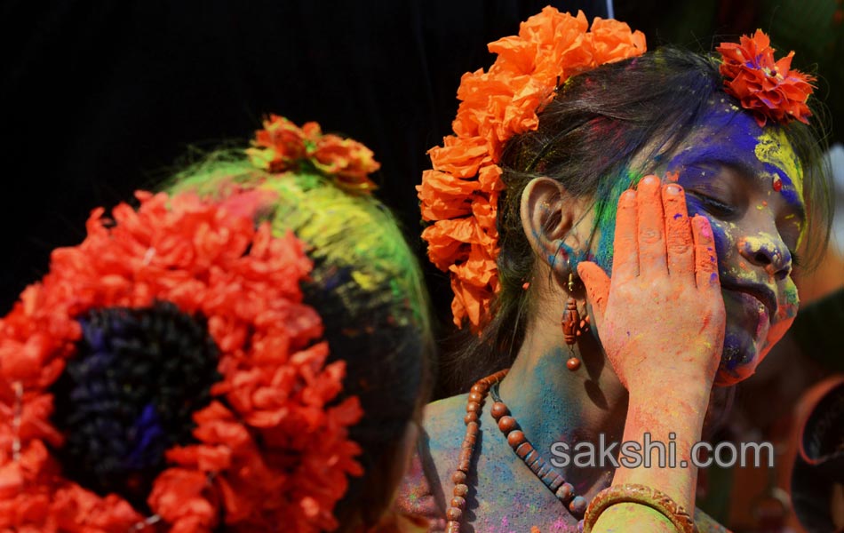 Holi celebrations8