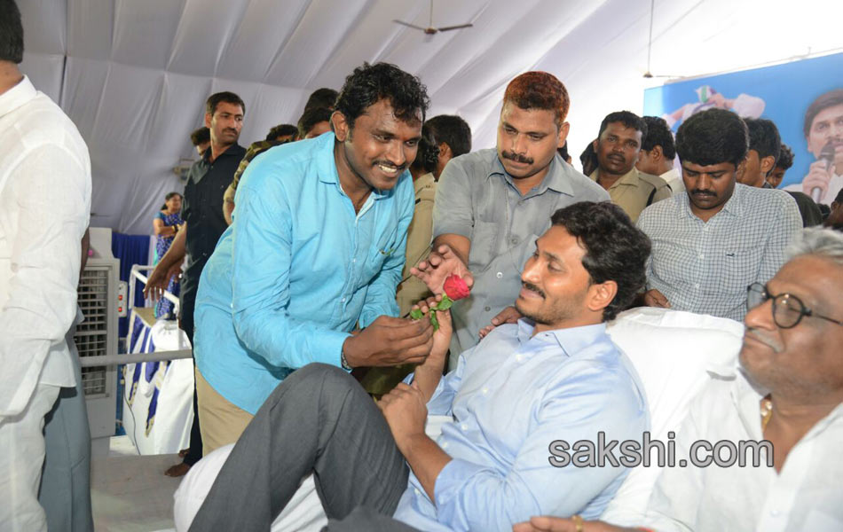 ys jagan mohan reddy jala deeksha in 3day - Sakshi11