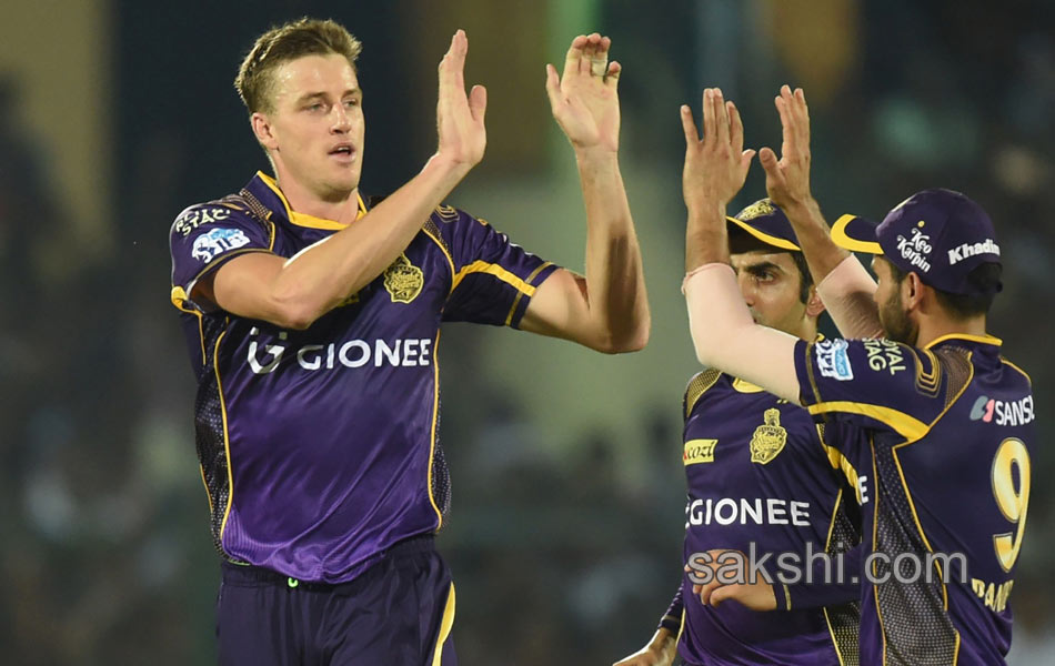 Gujarat Lions win on Kolkata Knight Riders - Sakshi5