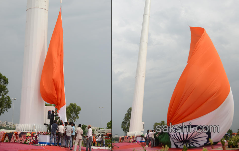 72 feet national flag hoisted by KCR - Sakshi5