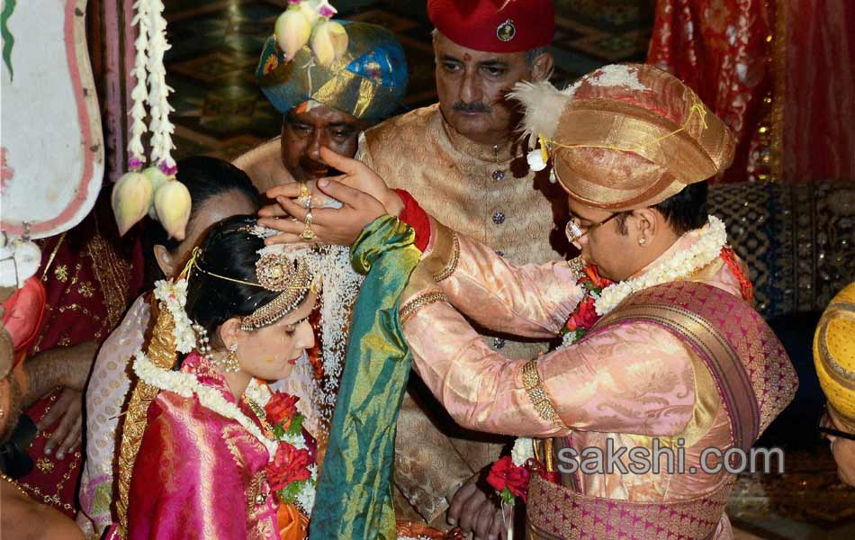 King Yaduveer Ties Knot with Rajasthan Royalty at Mysore Palace10