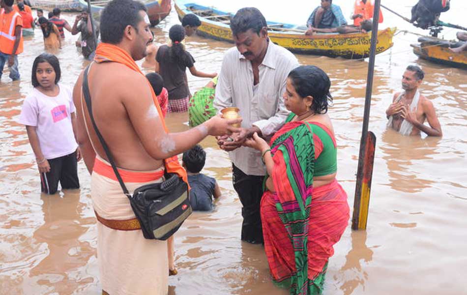 pushkaralu1