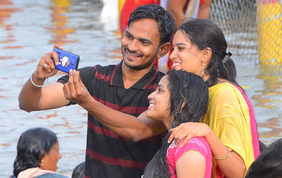 Youth feast at puskara ghats4