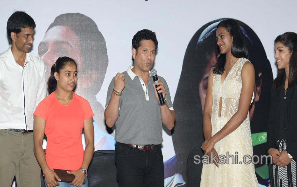 PV Sindhu Sakshi Malik Dipa Karmakar receive BMW cars Sachin Tendulkar lauds tr o2