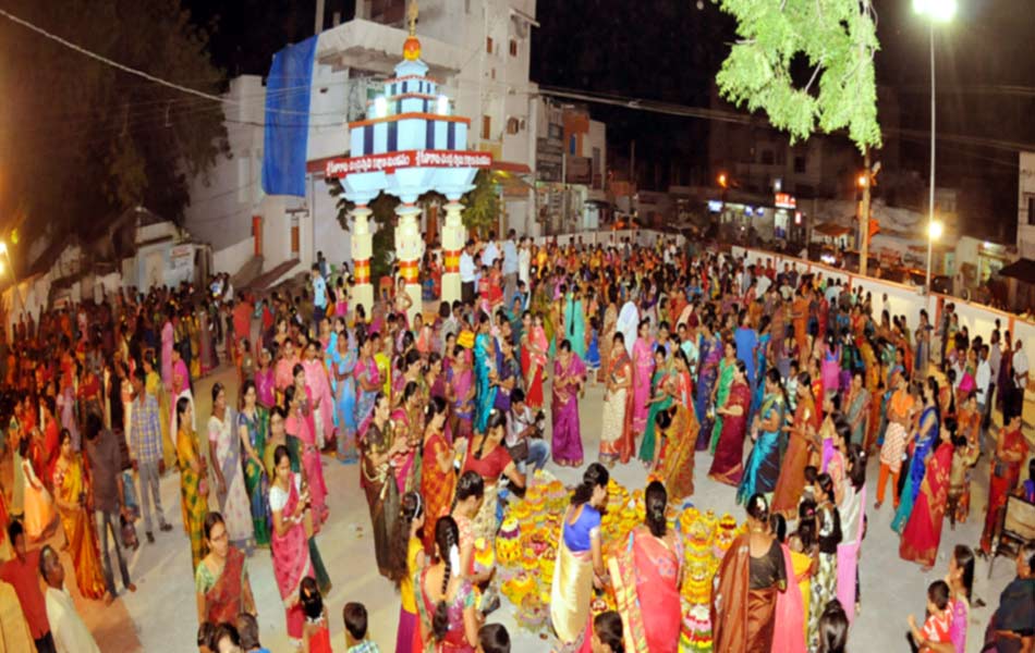 bathukamma festival in nalgonda - Sakshi4