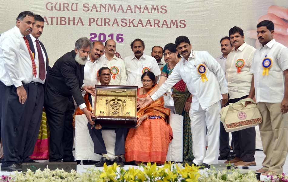 Felicitation to teachers - Sakshi5
