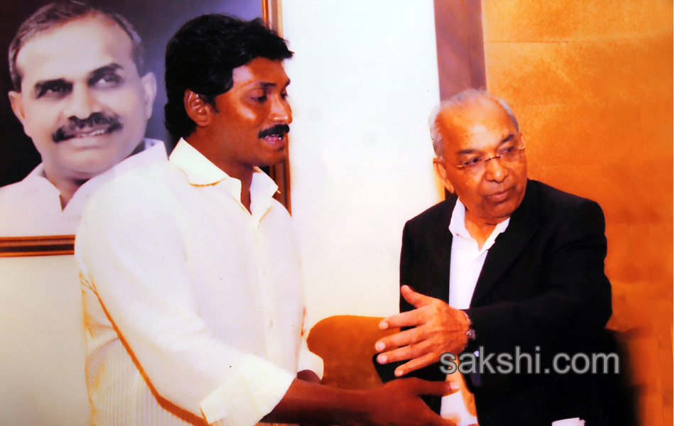 kespalli ganga reddy expair with heart attack - Sakshi9