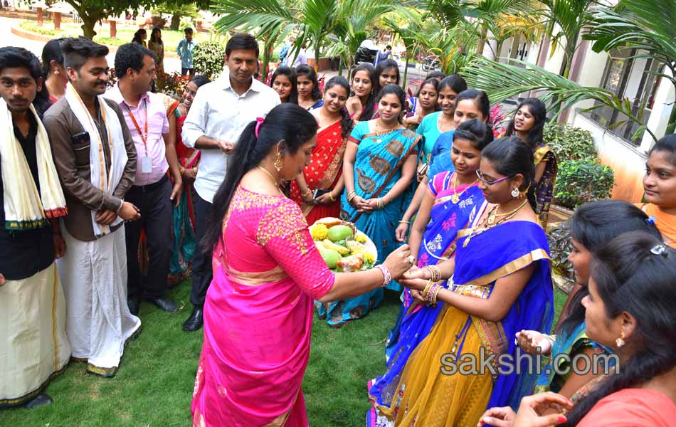 Students ugadi celebrations in MLR Institute of Technology4