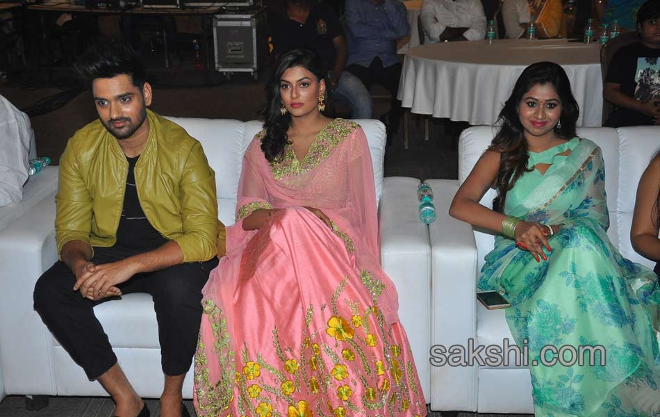 Fashion Designer son of Ladies Tailor pre release function - Sakshi22