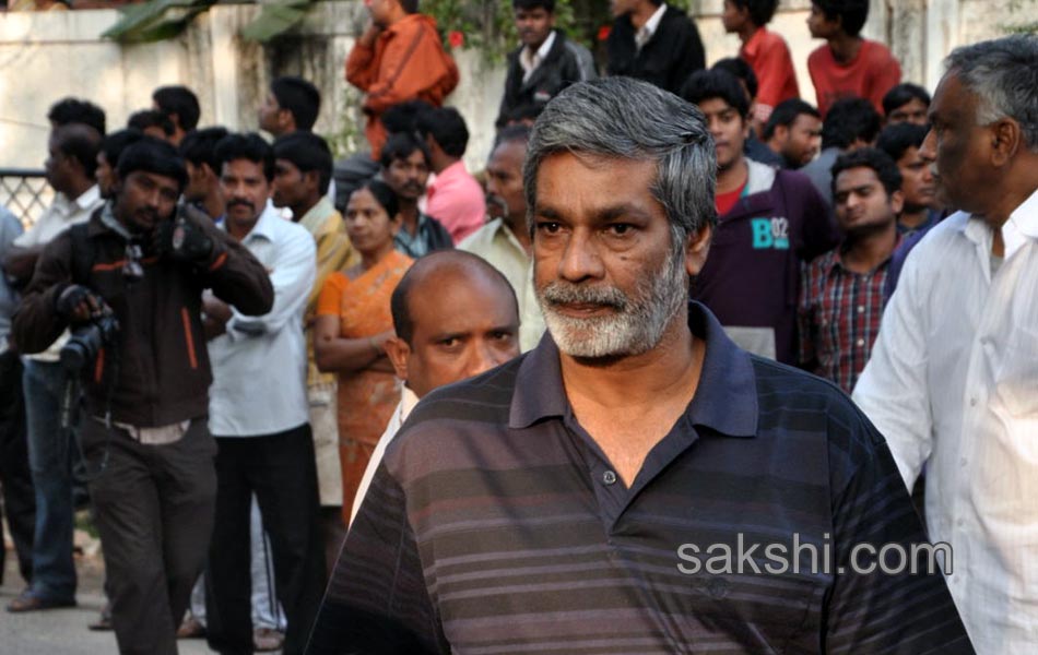 celebreties broke into tears with akkineni nageswara rao death - Sakshi55