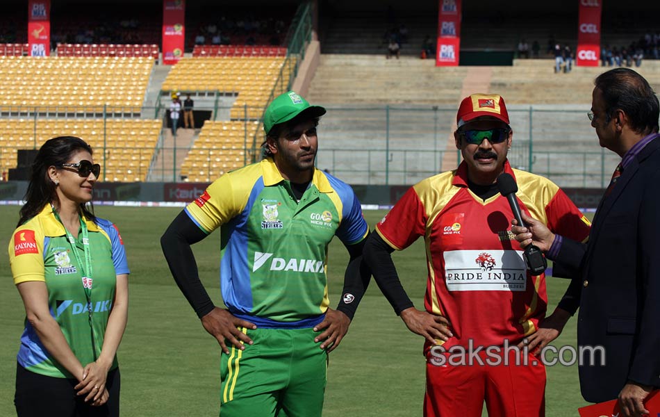 CCL 4 Terrific Victory For Kerala Strikers Beats Telugu Warriors By 4 Wickets2