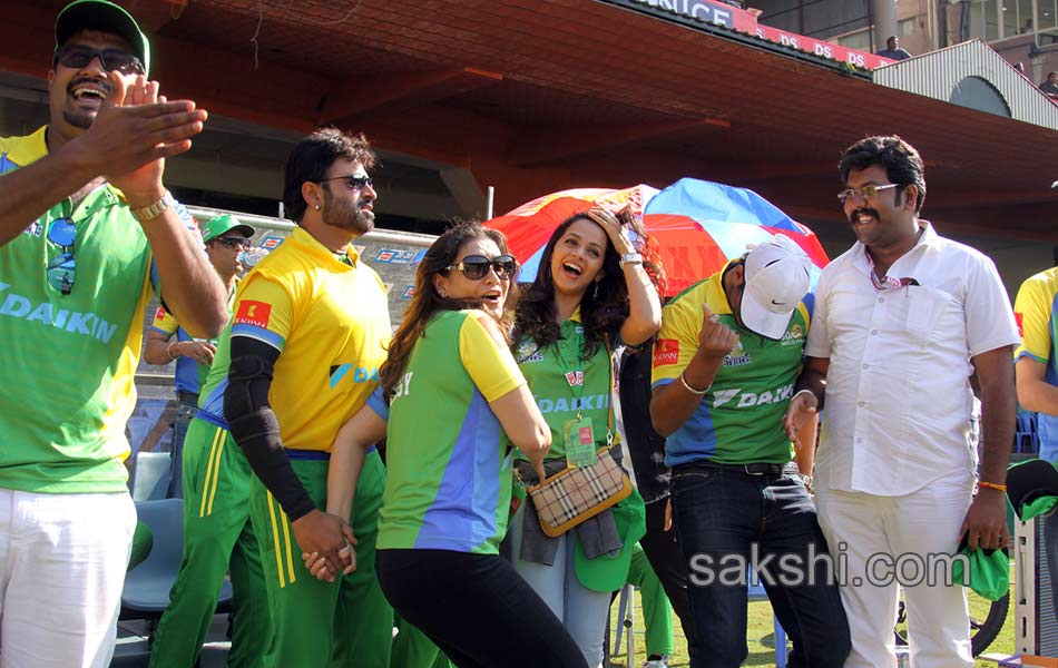 CCL 4 Terrific Victory For Kerala Strikers Beats Telugu Warriors By 4 Wickets28