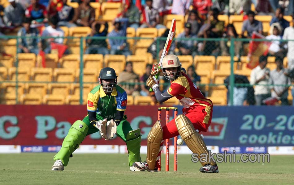 CCL 4 Terrific Victory For Kerala Strikers Beats Telugu Warriors By 4 Wickets58