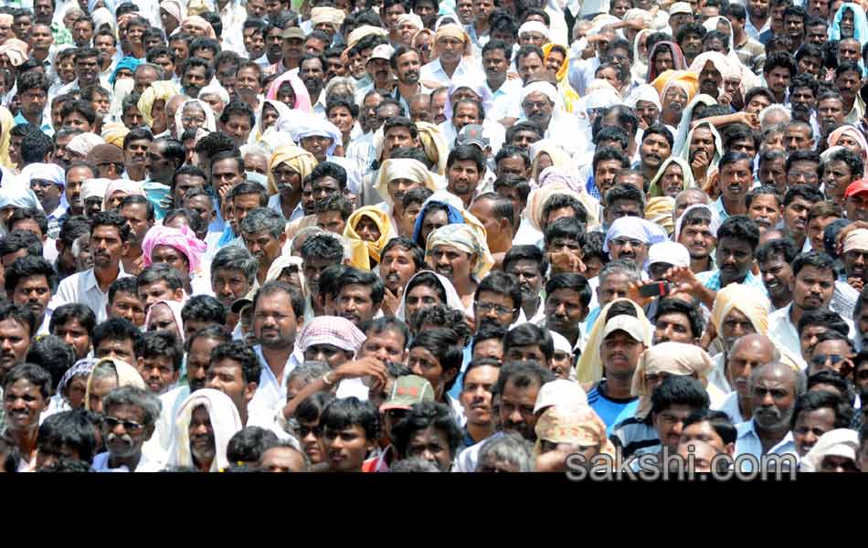 Sharmila s YSR Janpatham at Vinukonda - Sakshi34