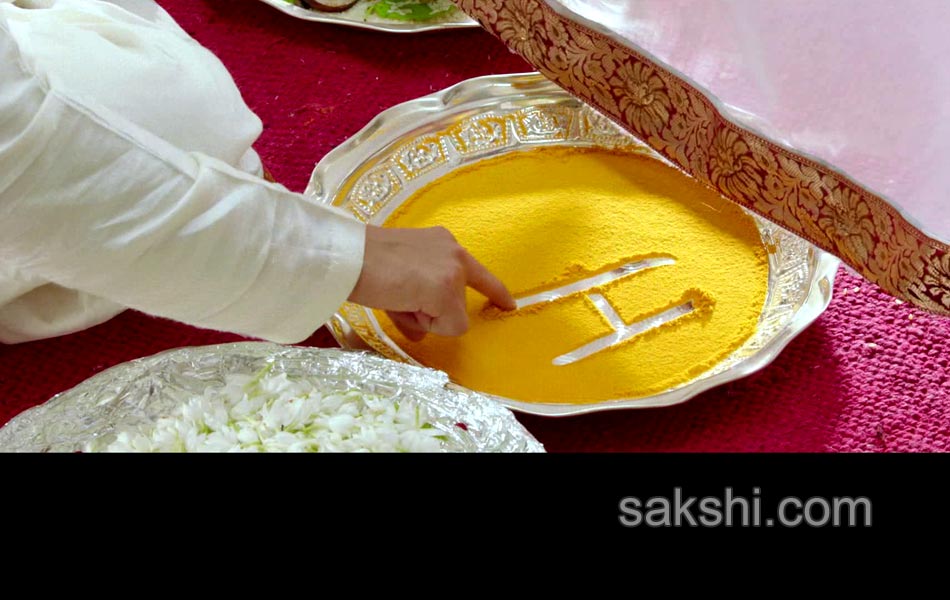 Akkineni manam movie stills - Sakshi17