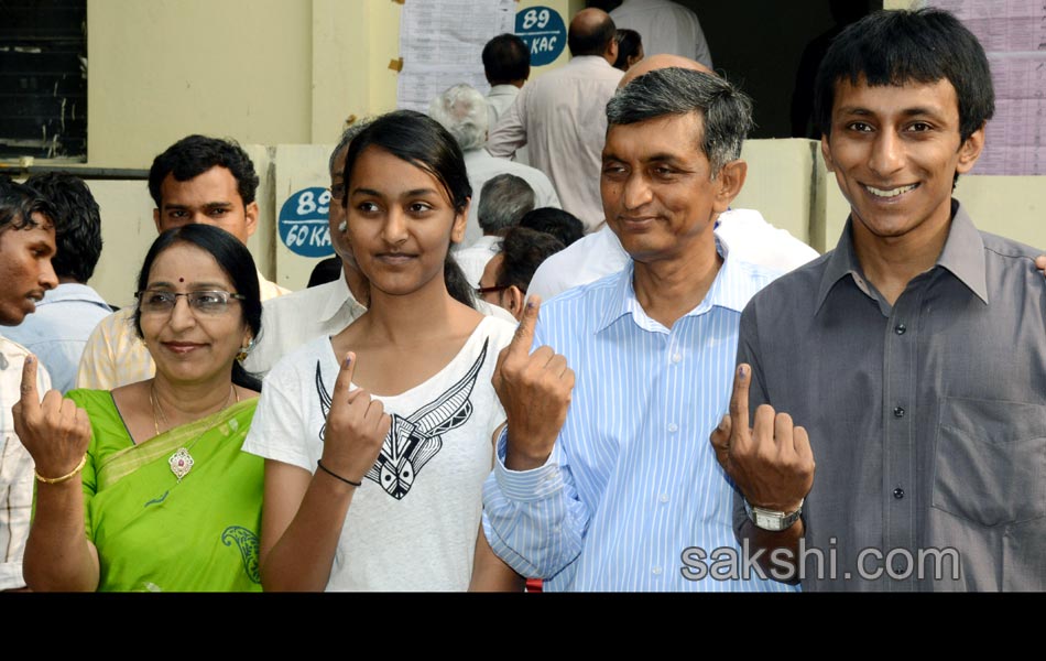 MLA MP candets uses their vote rights7