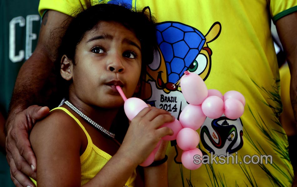 brazil victory over cameroon - Sakshi17