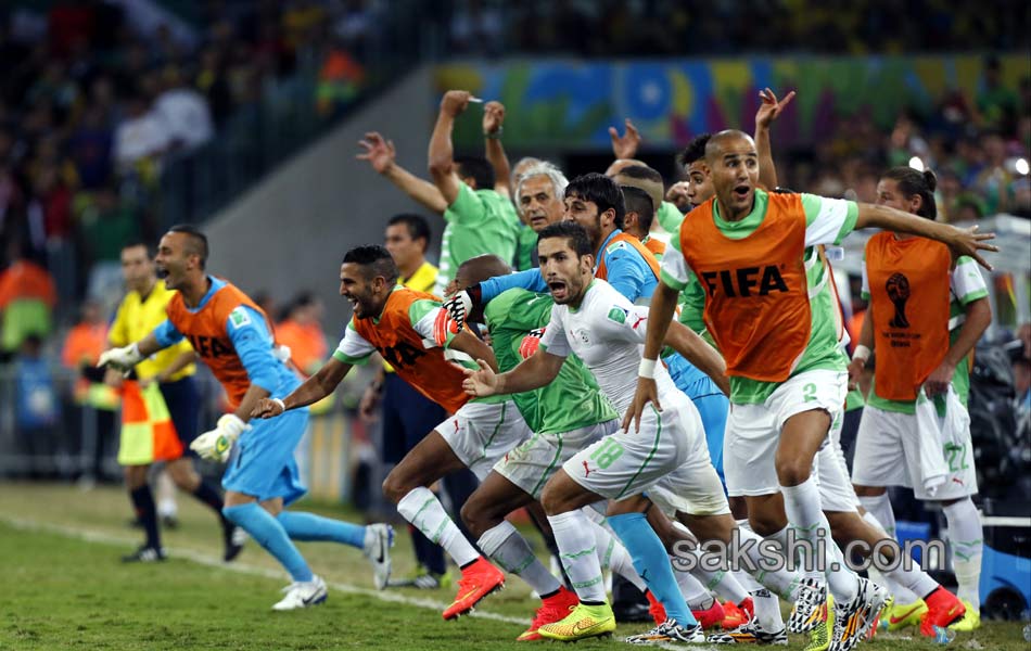 Algeria Advances After Draw With Russia - Sakshi1