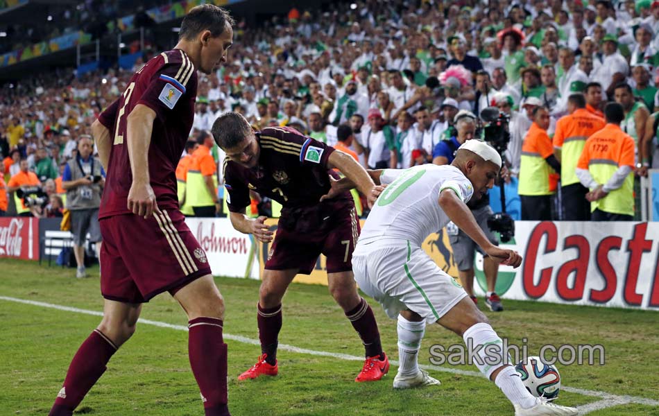 Algeria Advances After Draw With Russia - Sakshi9