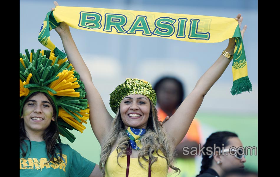 brazil victory over chile - Sakshi1