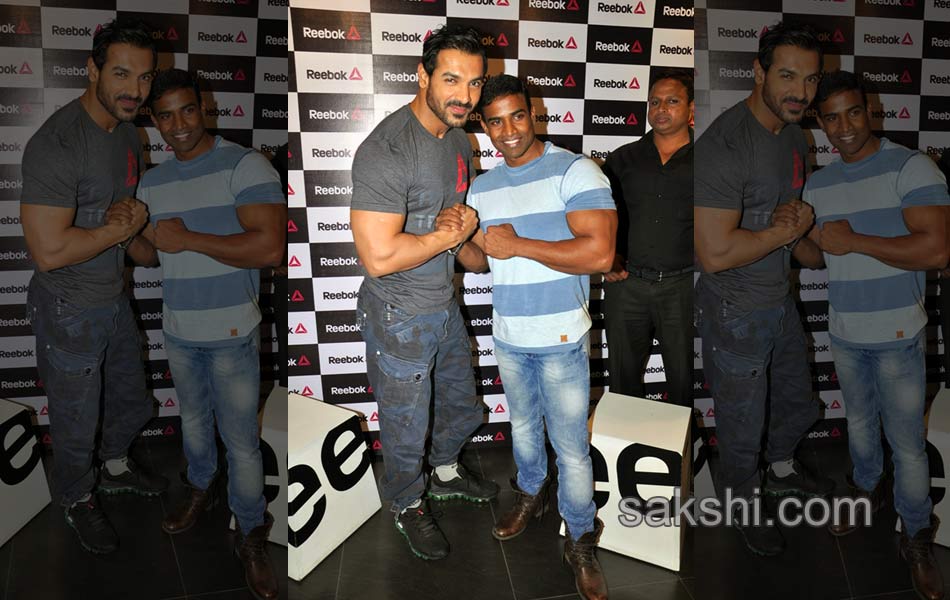 john abraham inaugurated reebok showroom4