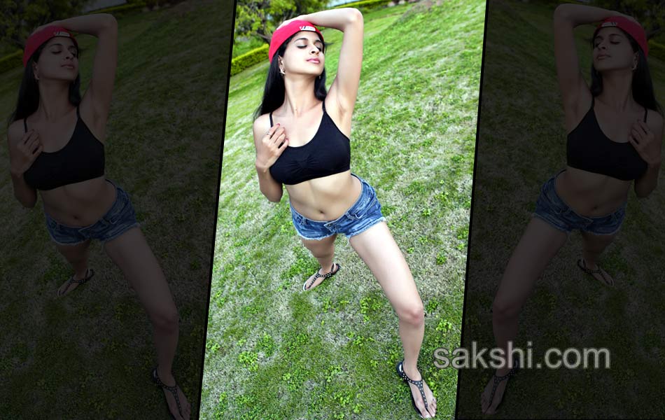 Ice Cream 2 Heroine Naveena New Stills3