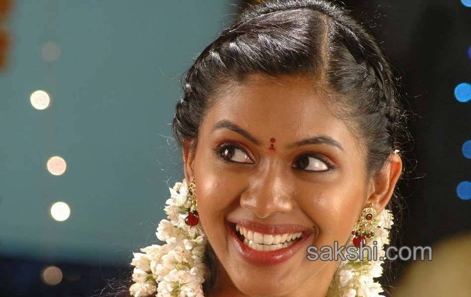 Naa Bangaaru Talli movie stills - Sakshi3