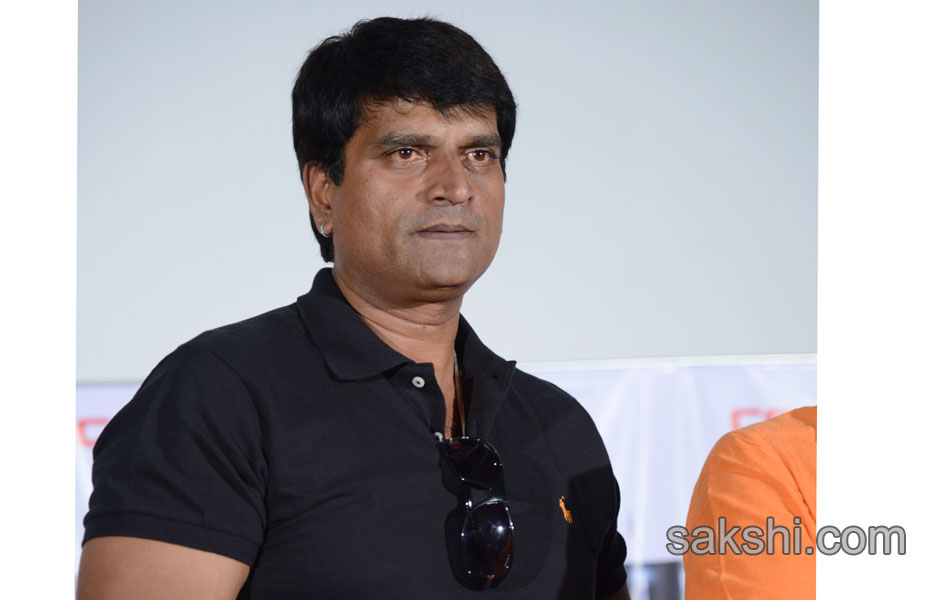 Avunu 2 move press meet4