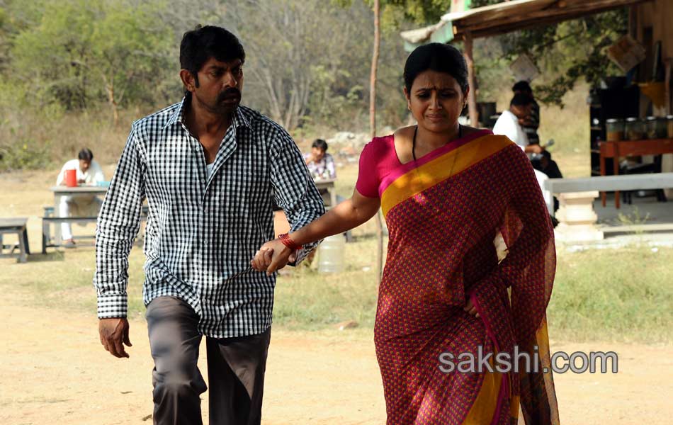 O Manishi Katha Movie Stills10
