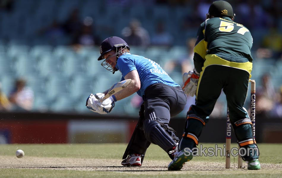 Australia v England Tri Series8
