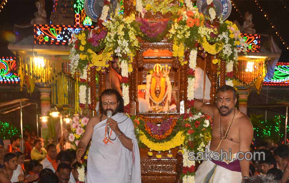 jubilee hills peddamma temple12