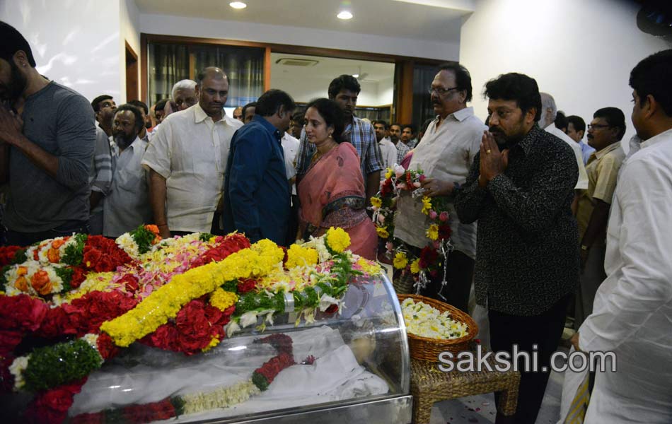 celebrities pays tribute to ramanaidu - Sakshi8