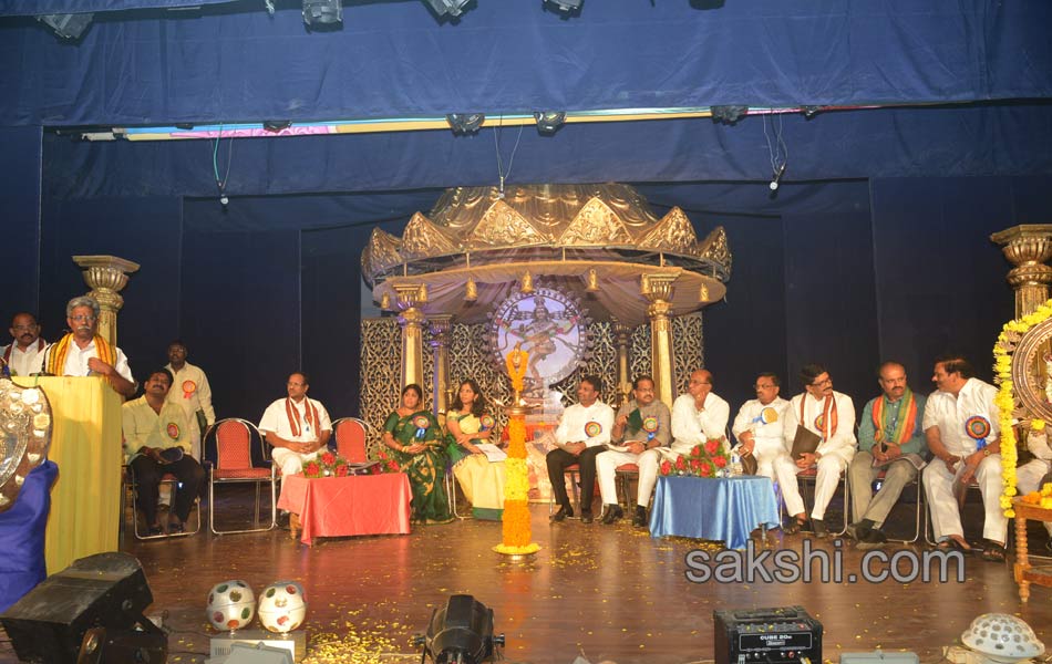 Rajahmundry Nandi Natakotsavam11