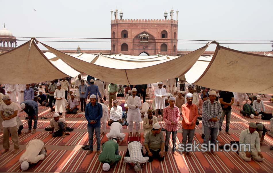 Ramadan prayers started10