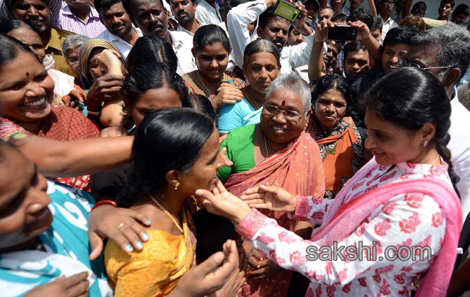 Y S Sharmila Paramarsha Yatra Day 22